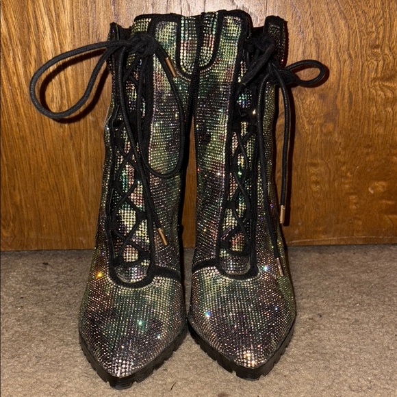 Steve Madden Shoes - Steve Madden Black and Green Lace Up Boots